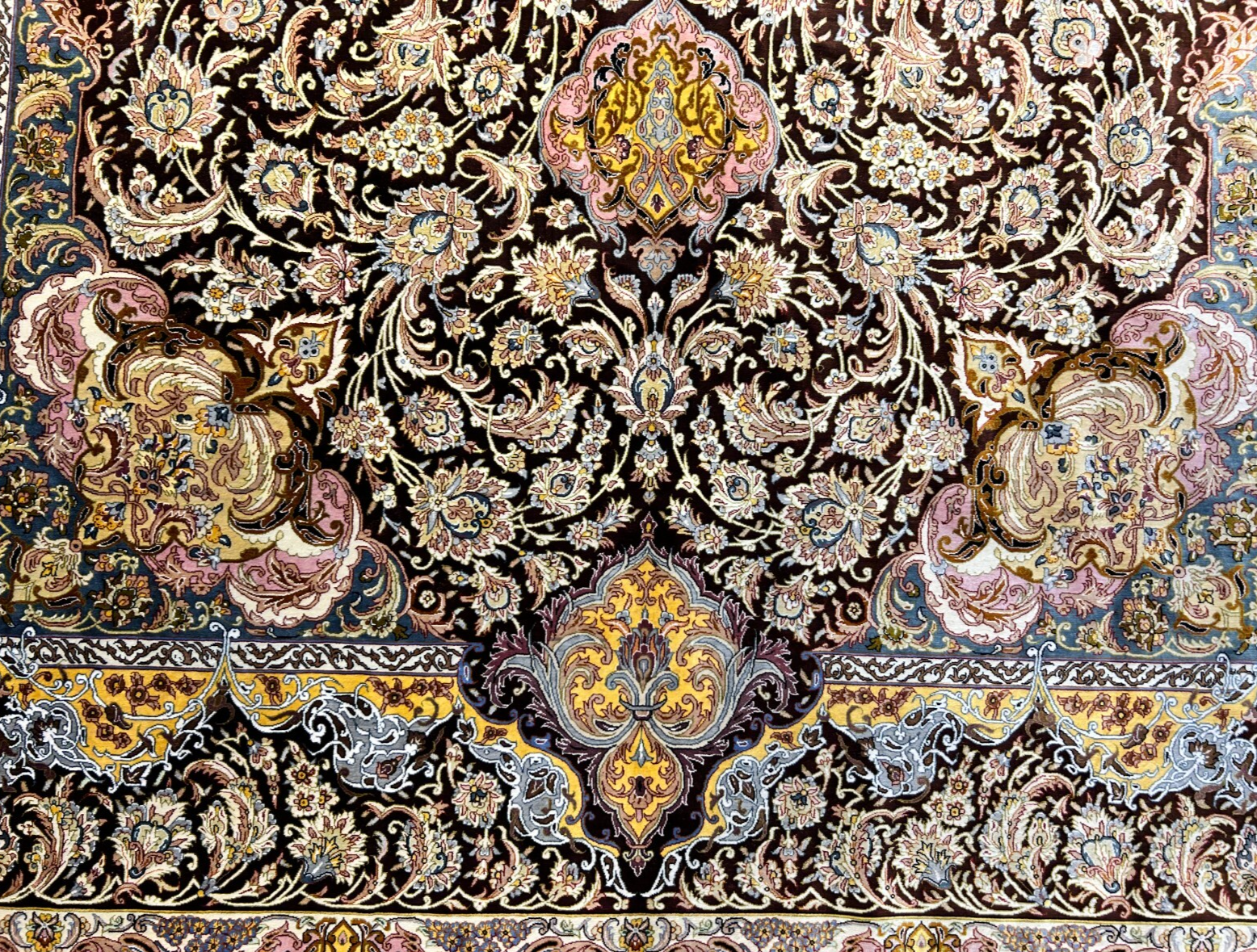 6'9"x10'2" Exquisite Hand-Knotted 100% Silk Qume Rug