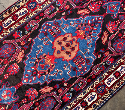 4'9" x 9'6" Hand-Knotted 100% Lamb Wool Pile Nahavande Area Rug - Carpet