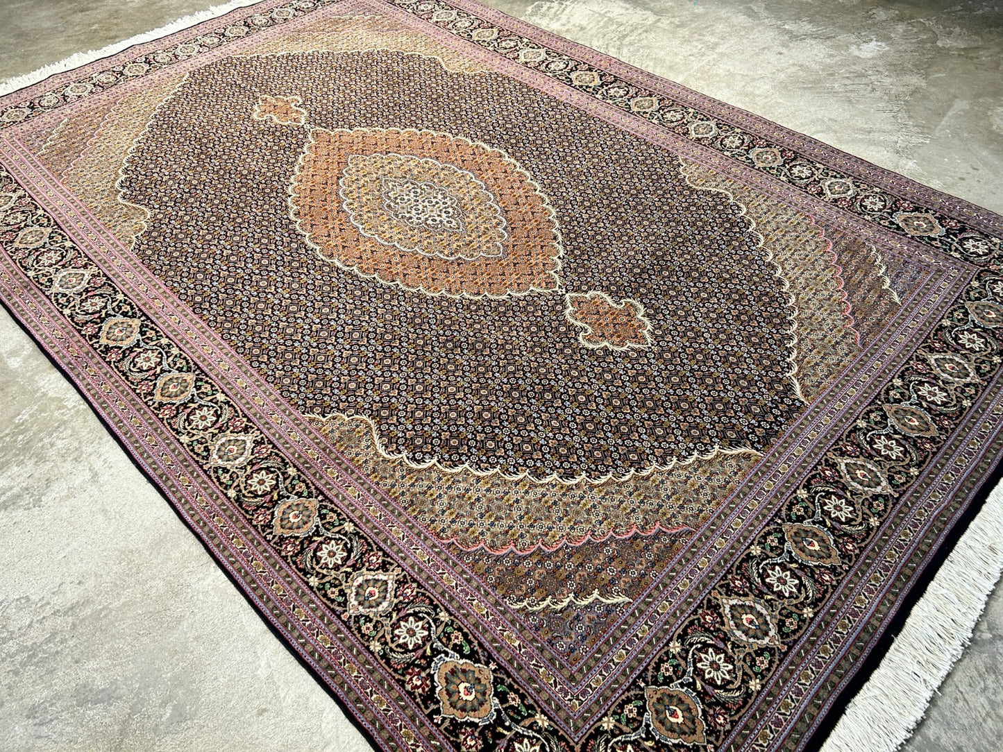 6'7"x9'9" Fine Hand-Knotted Wool & Silk Blend Tabrize Mahi Area Rug