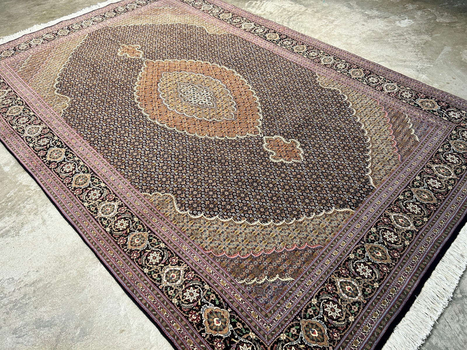 6'7"x9'9" Fine Hand-Knotted Wool & Silk Blend Tabrize Mahi Area Rug