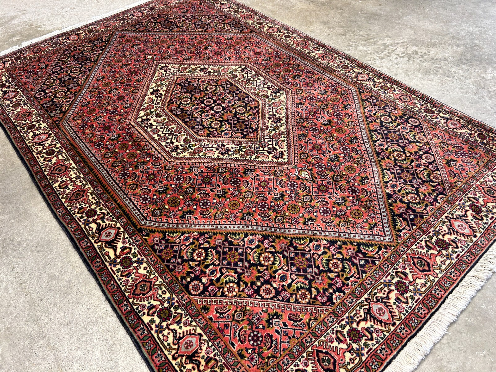 3'8"x5'7" Hand-Knotted 100% Wool Bidjare Carpet - Area Rug