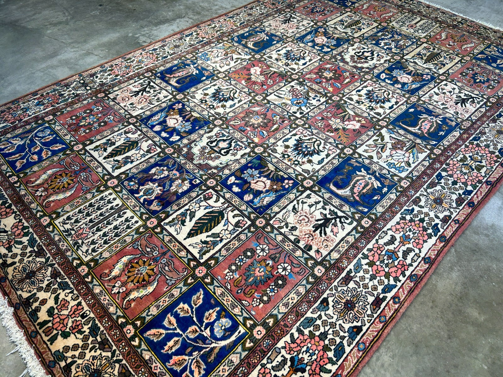 6'6"x10'0" Hand-Knotted 100% Lamb Wool Bakhtiarie Carpet - Area Rug