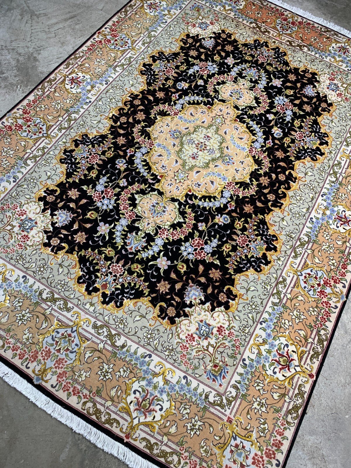 5'1"x7'1" Very Fine Hand-Knotted Wool & Silk Blend Tabrize Carpet - Area Rug