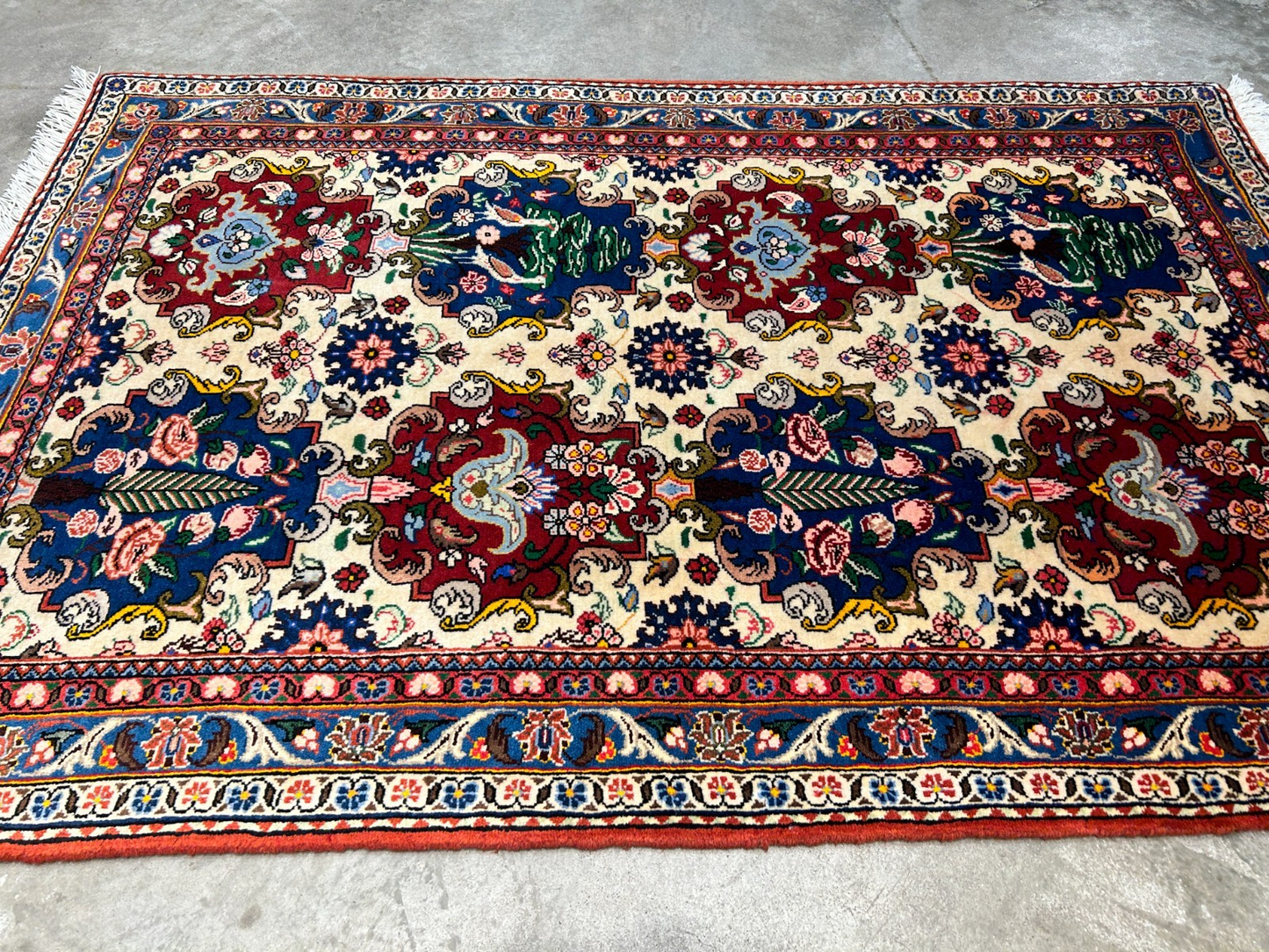 3'x5'1" Hand-Knotted 100% Wool Pile Bakhtiarie Area Rug