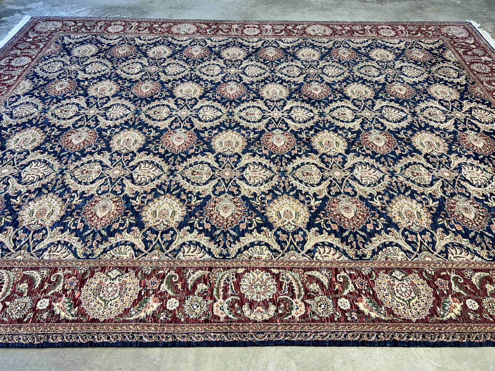 9'x12'2" Hand-Knotted 100% Wool Pile Oriental Rug