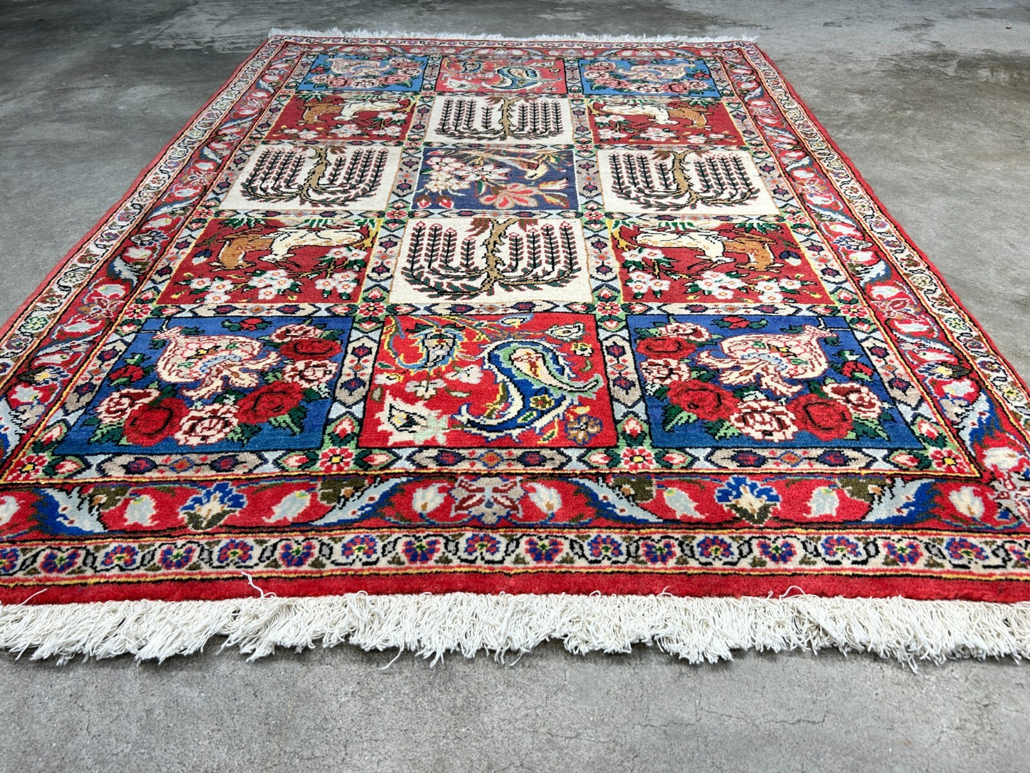 3'5"x5'2" Hand-Knotted 100% Lamb Wool Bakhtiarie Carpet - Area Rug