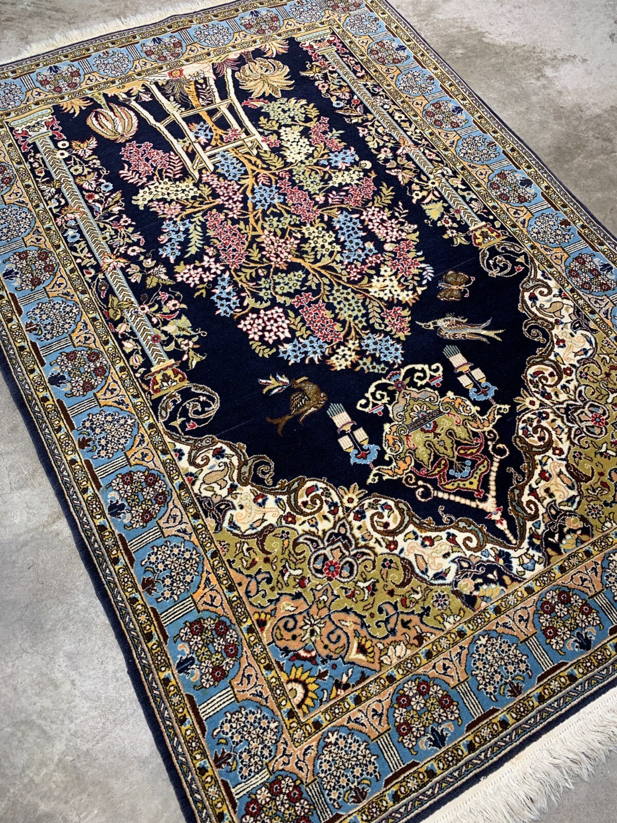 4'7" x 6'7'' Hand-Knotted 100% Wool Pile Qume Prayer Rug