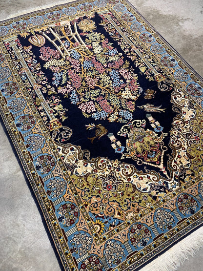 4'7" x 6'7'' Hand-Knotted 100% Wool Pile Qume Prayer Rug