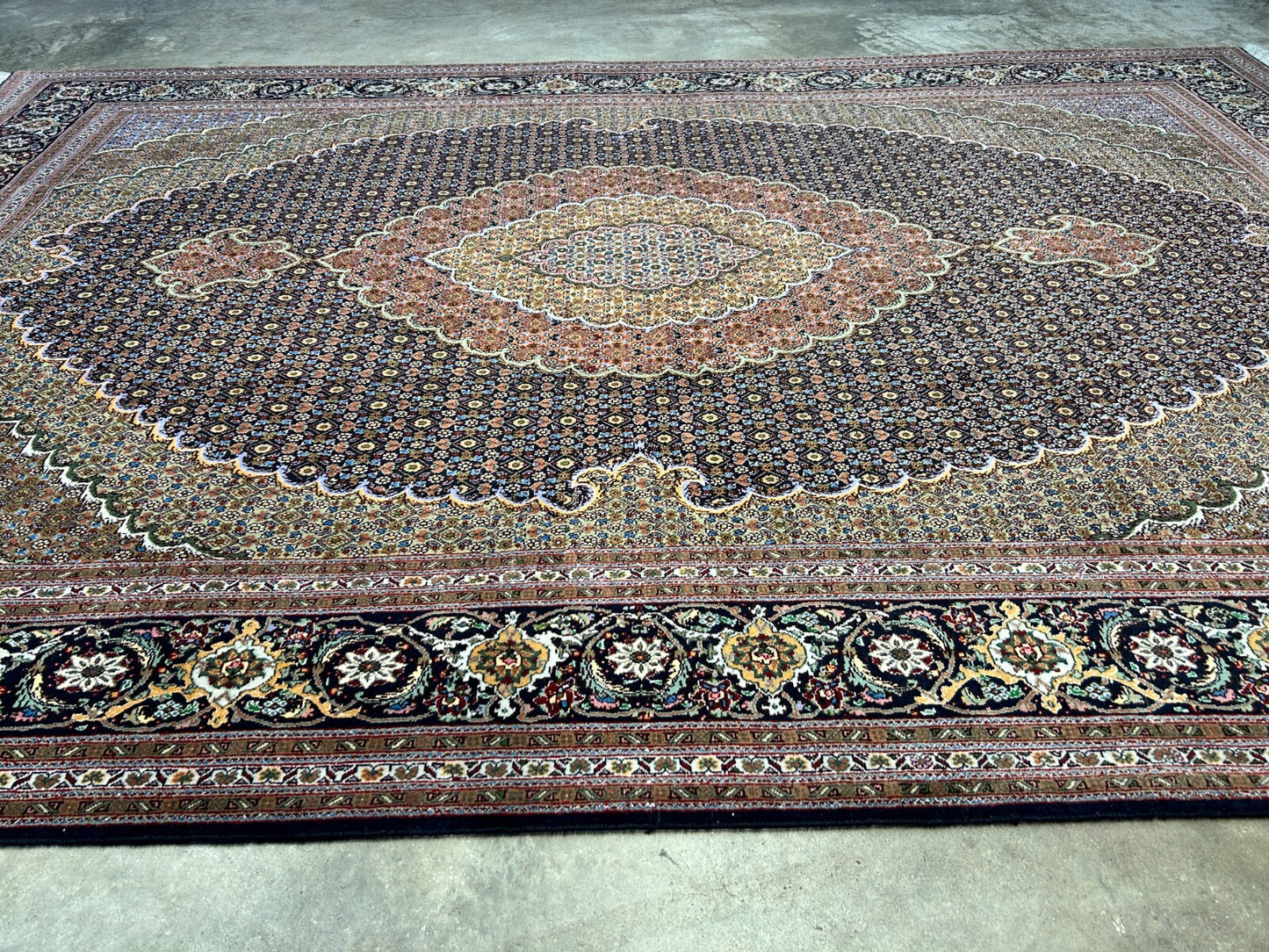 6'8"x9'8" Fine Hand-Knotted Wool & Silk Oriental Tabrize Rug - Area Carpet