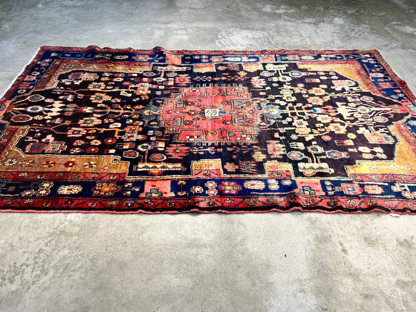 5'1" x 8'8" Hand-Knotted 100% Wool Carpet - Nahavande Area Rug