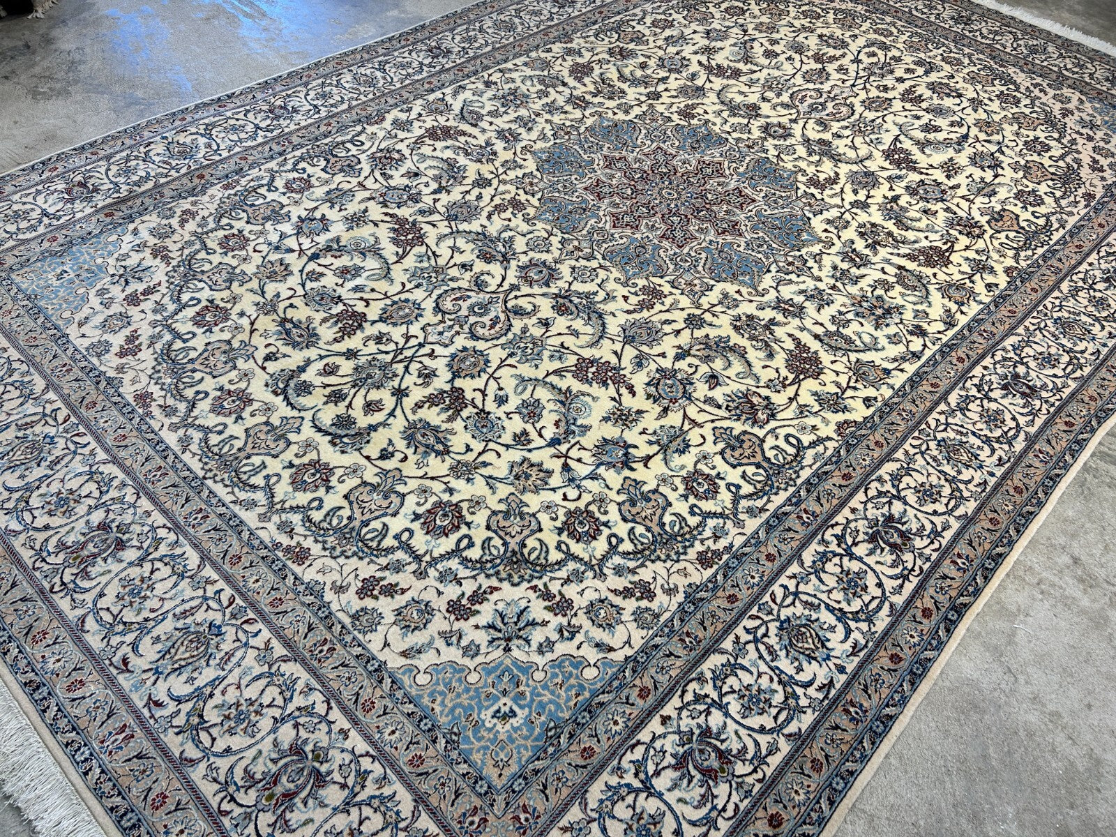 6'9"x10'7" Extremely Fine Hand-Knotted Wool & Silk Blend Naine Carpet - Area Rug