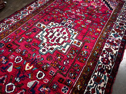 5'5" x 10'1" Hand-Knotted 100% Wool Carpet - Hamadane Area Rug