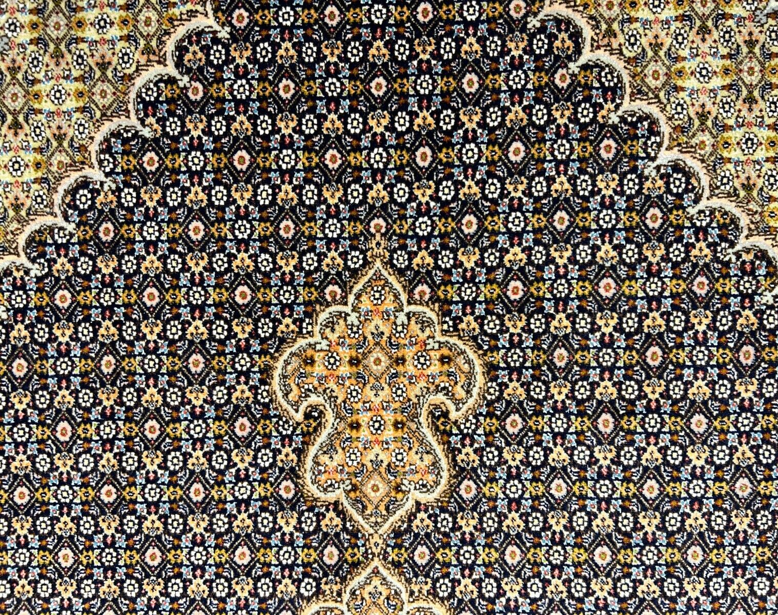 6'6"x9'9" Fine Hand-Knotted Wool & Silk Blend Tabrize Mahi Carpet - Area Rug