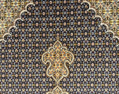 6'6"x9'9" Fine Hand-Knotted Wool & Silk Blend Tabrize Mahi Carpet - Area Rug