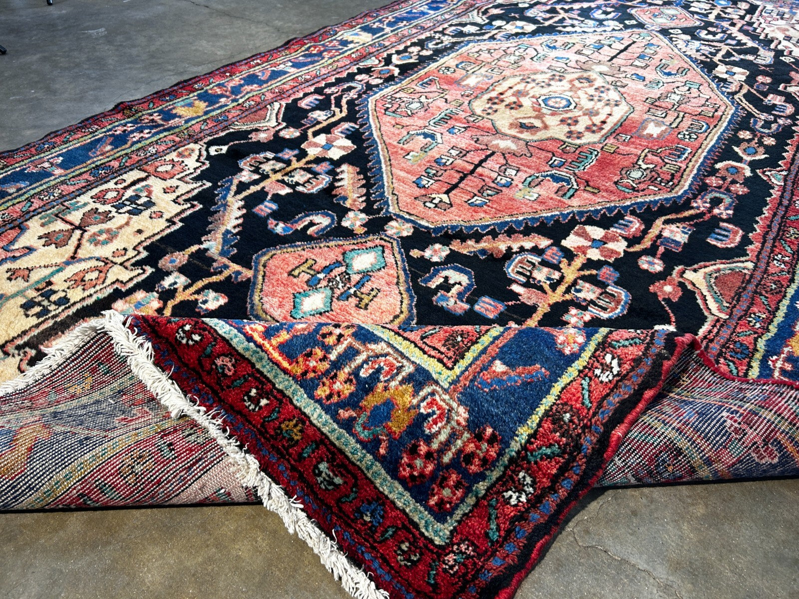 5'4" x 10'9" Hand-Knotted 100% Wool Pile Nahavande Area Rug - Carpet