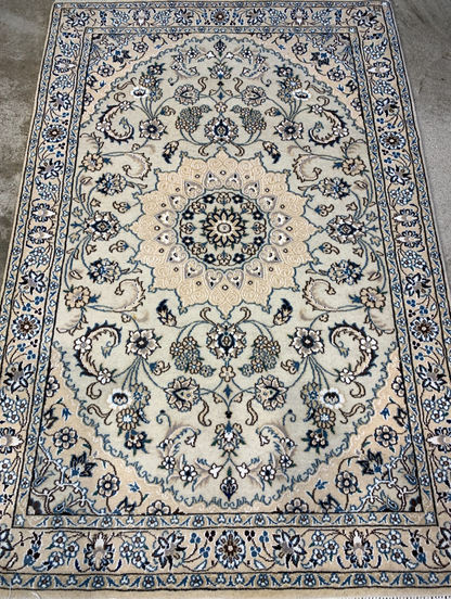 3'3"x4'9'' Hand-Knotted Very Fine Silk & Wool Naine Area Rug
