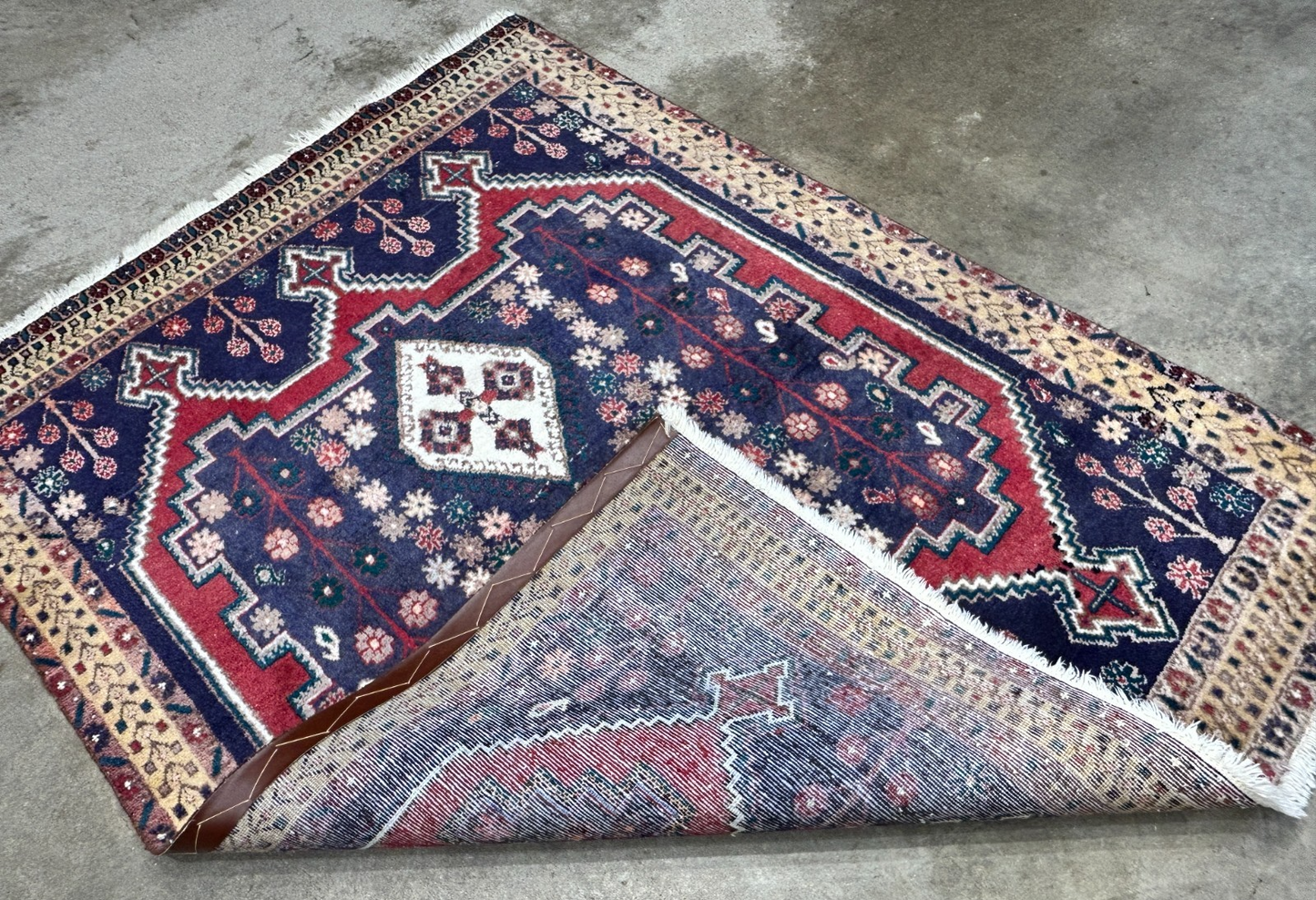 4'3"x5'6" Antique Hand-Knotted 100% Wool Pile Hamadane Rug