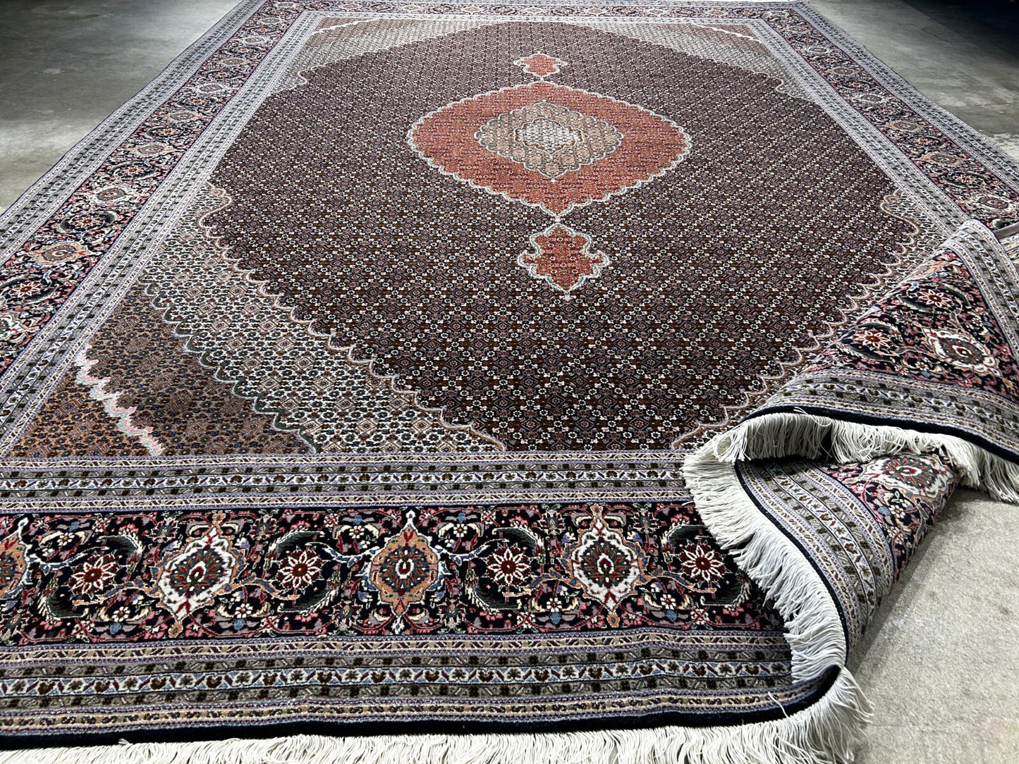 8'3"x11'5" Fine Hand-Knotted Wool & Silk Oriental Rug - Area Carpet