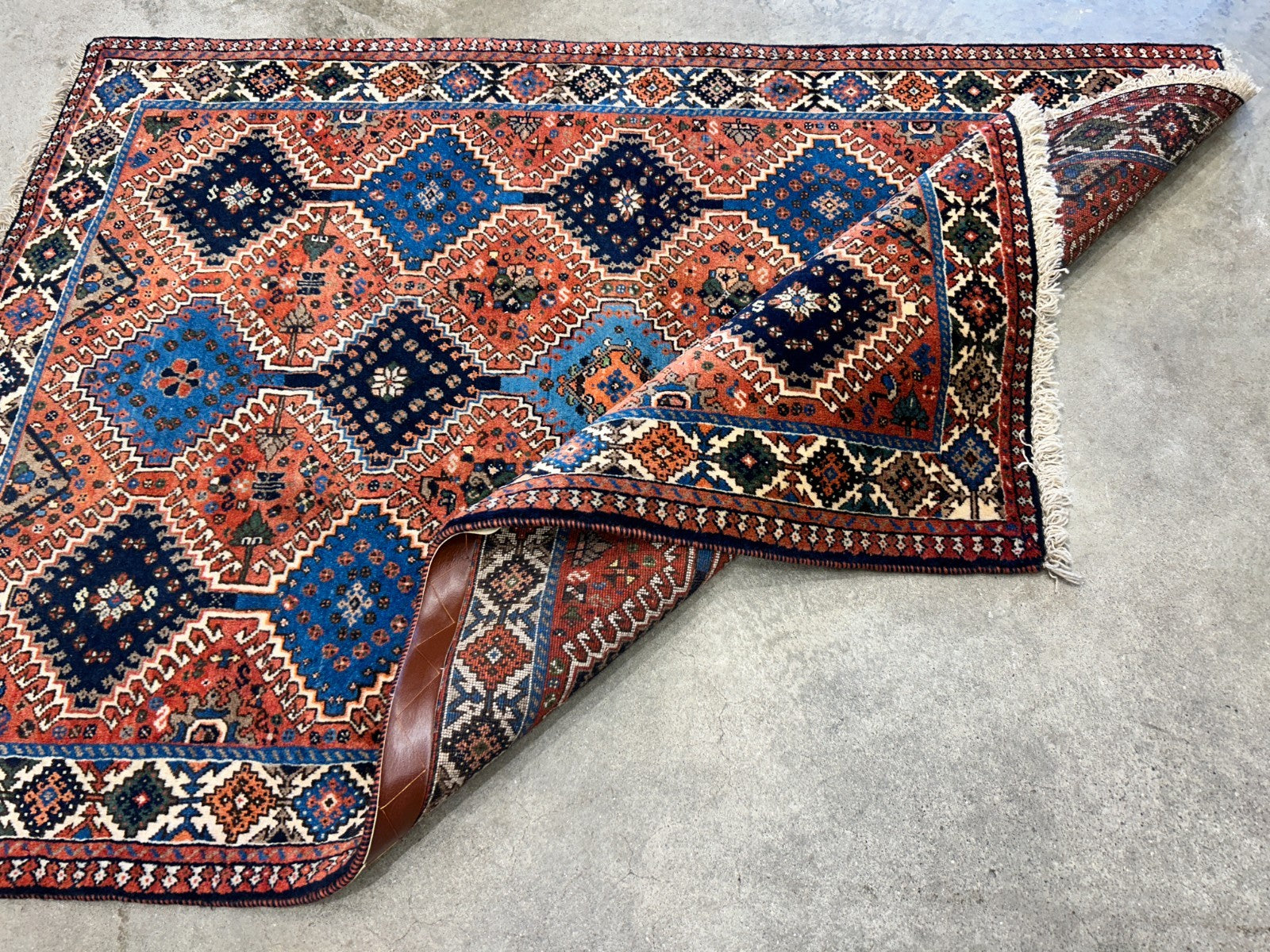 2'4"x4'9" Hand-Knotted 100% Wool Pile Yalamehe Rug