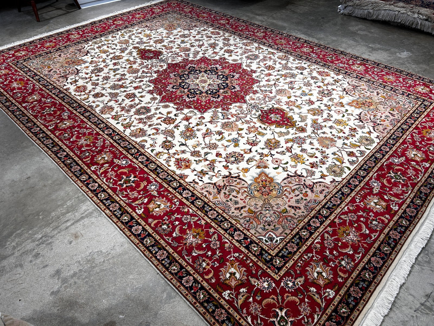 8'3"x11'7'' Very Fine Hand-Knotted Silk & Wool Tabrize Area Rug - Area Carpet
