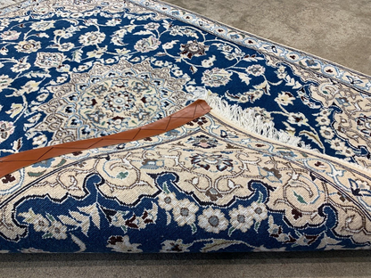 2'11"x4'1" Fine Hand-Knotted Wool & Silk Blend Naine Carpet - Area Rug