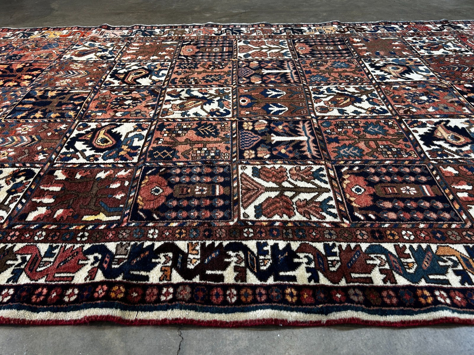 5'2" x 9'9" Hand-Knotted 100% Wool Pile Bakhtiarie Area Rug - Carpet