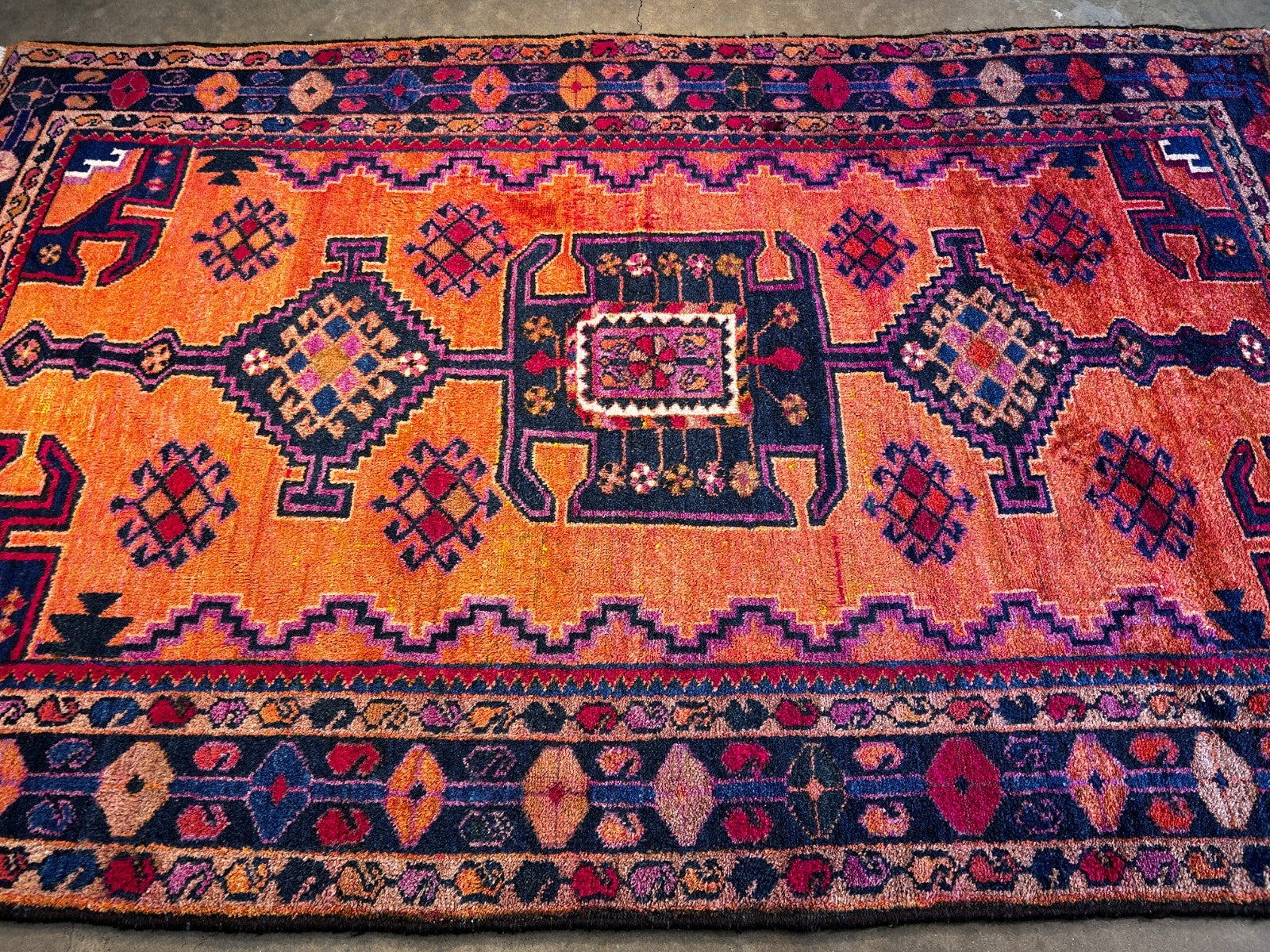 4'9" x 7'7'' Hand-Knotted 100% Wool Carpet - Hamadane Area Rug