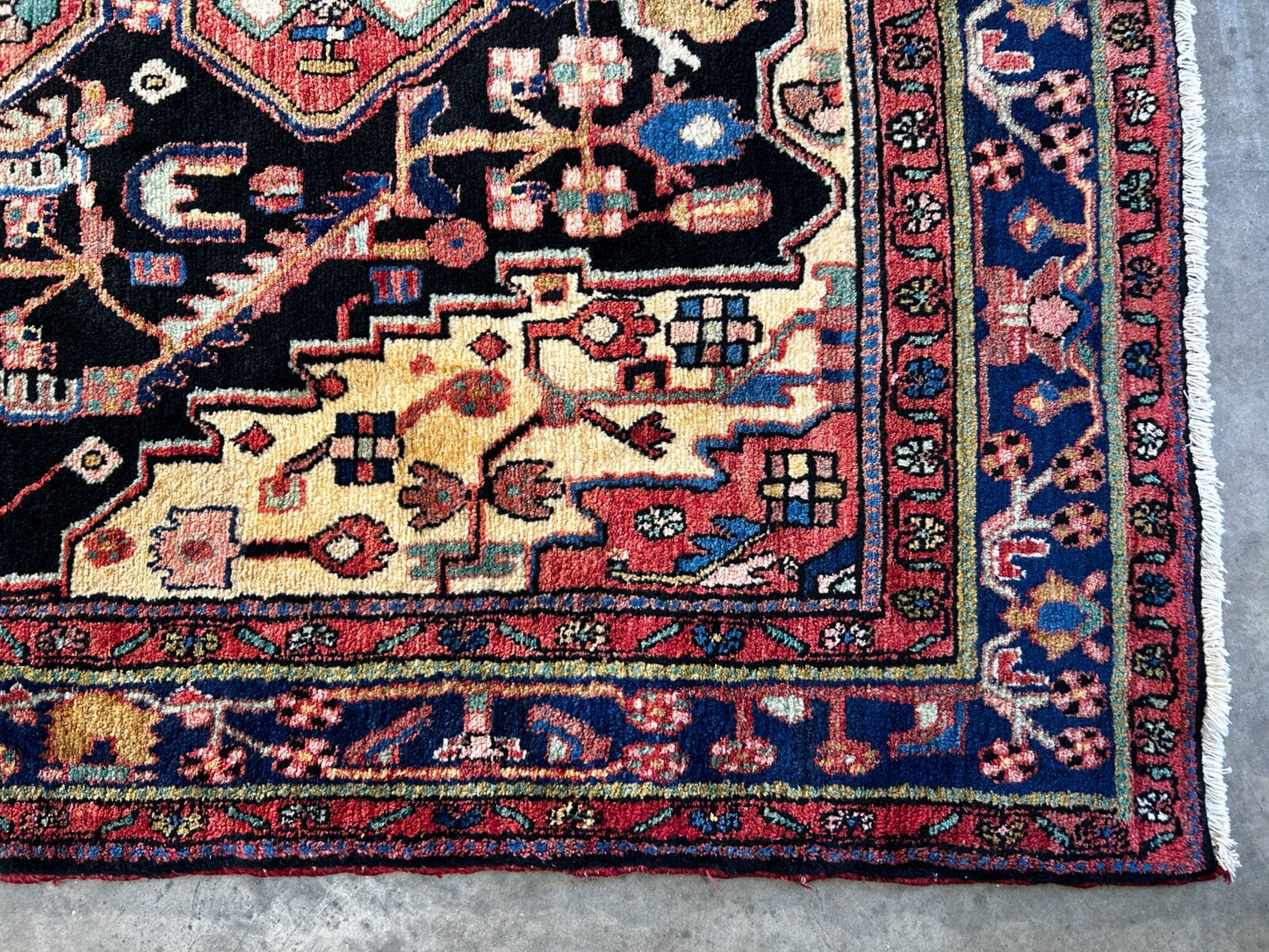 5'4" x 10'9" Hand-Knotted 100% Wool Pile Nahavande Area Rug - Carpet