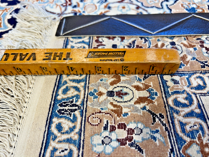 10'4"x14'3" Fine Hand-Knotted Wool & Silk Naine Rug