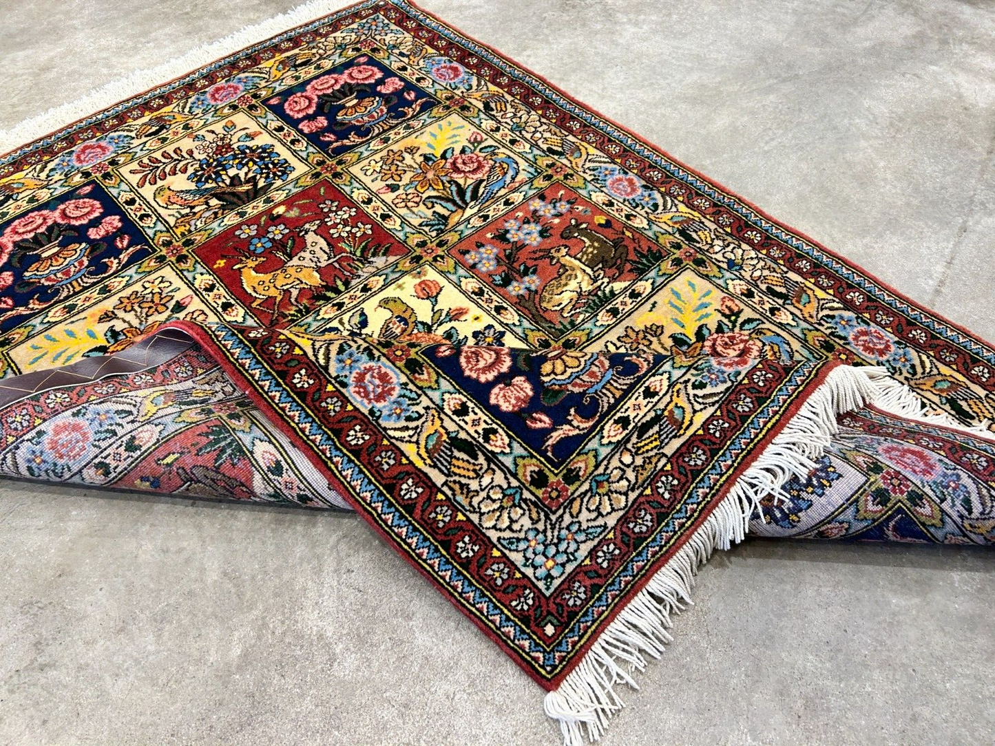 3'5"x5'2" Hand-Knotted 100% Lamb Wool Bakhtiarie Carpet - Area Rug