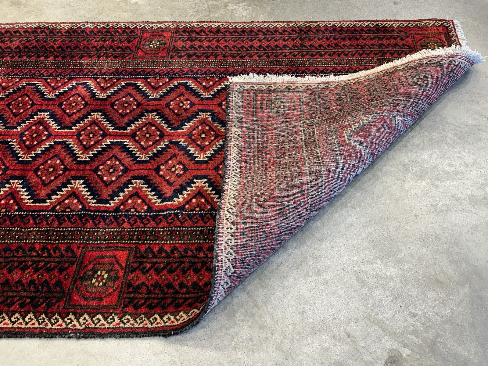 3’3”x6’2” Hand-Knotted 100% Wool Balouchi Area Rug - Carpet