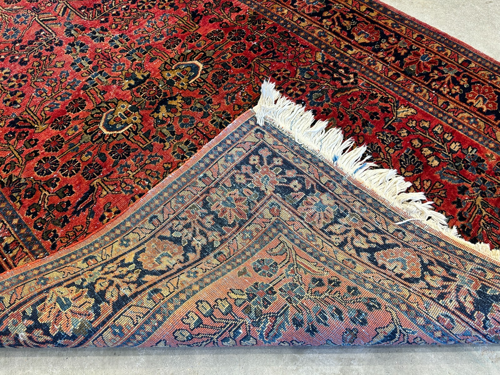 4'3"x6'9" Antique Hand-Knotted 100% Wool Pile Sarouke Area Rug - Carpet