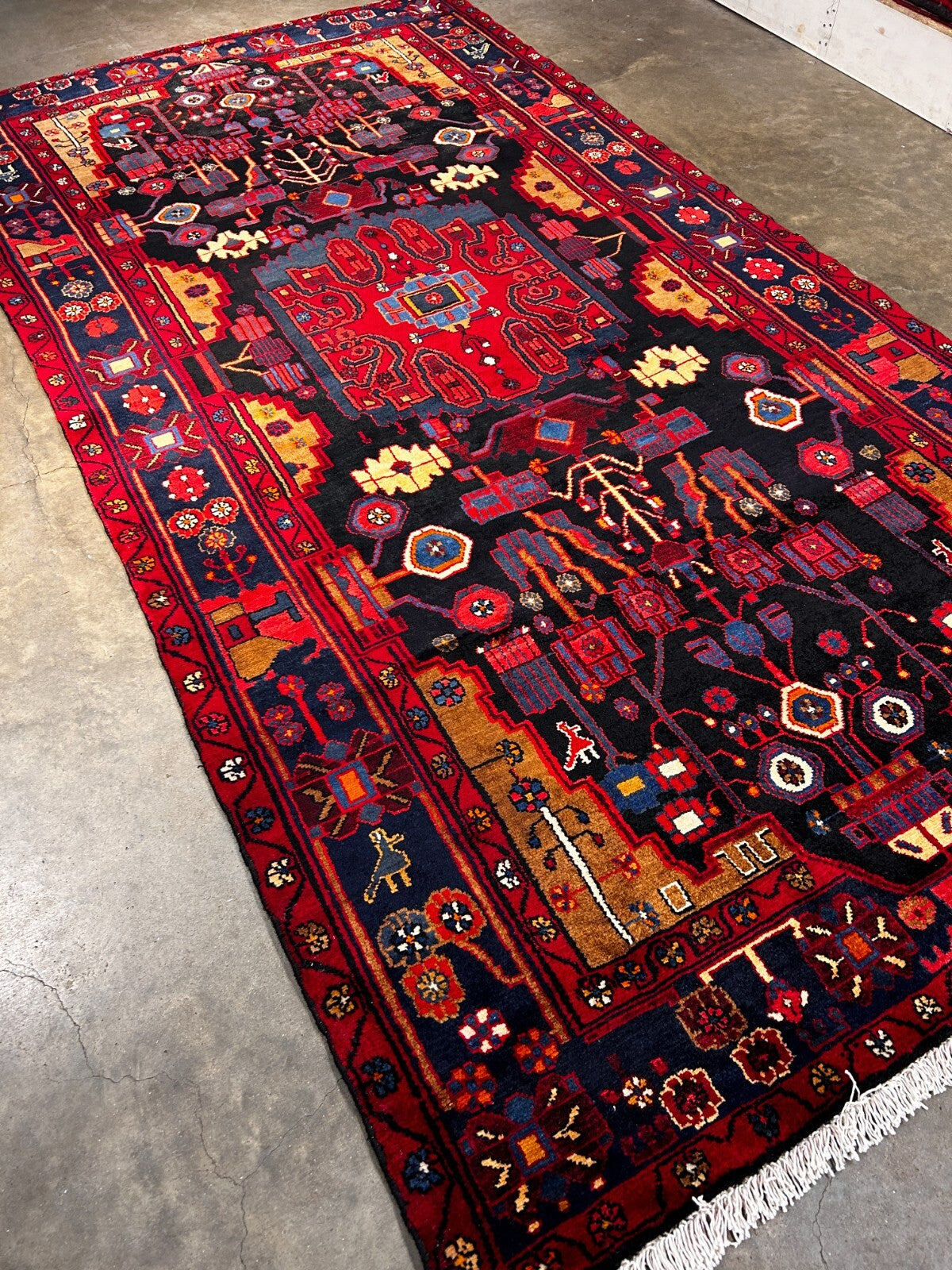 5'4" x 9'9" Hand-Knotted 100% Lamb Wool Pile Nahavande Area Rug