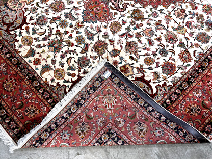 8'3"x11'3" Fine Hand-Knotted Wool & Silk Tabrize Rug