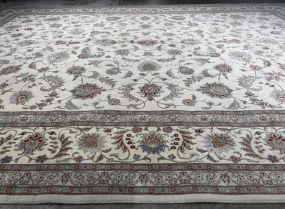 8'4"x11'6" Very Fine Hand-Knotted Wool & Silk Tabrize Rug