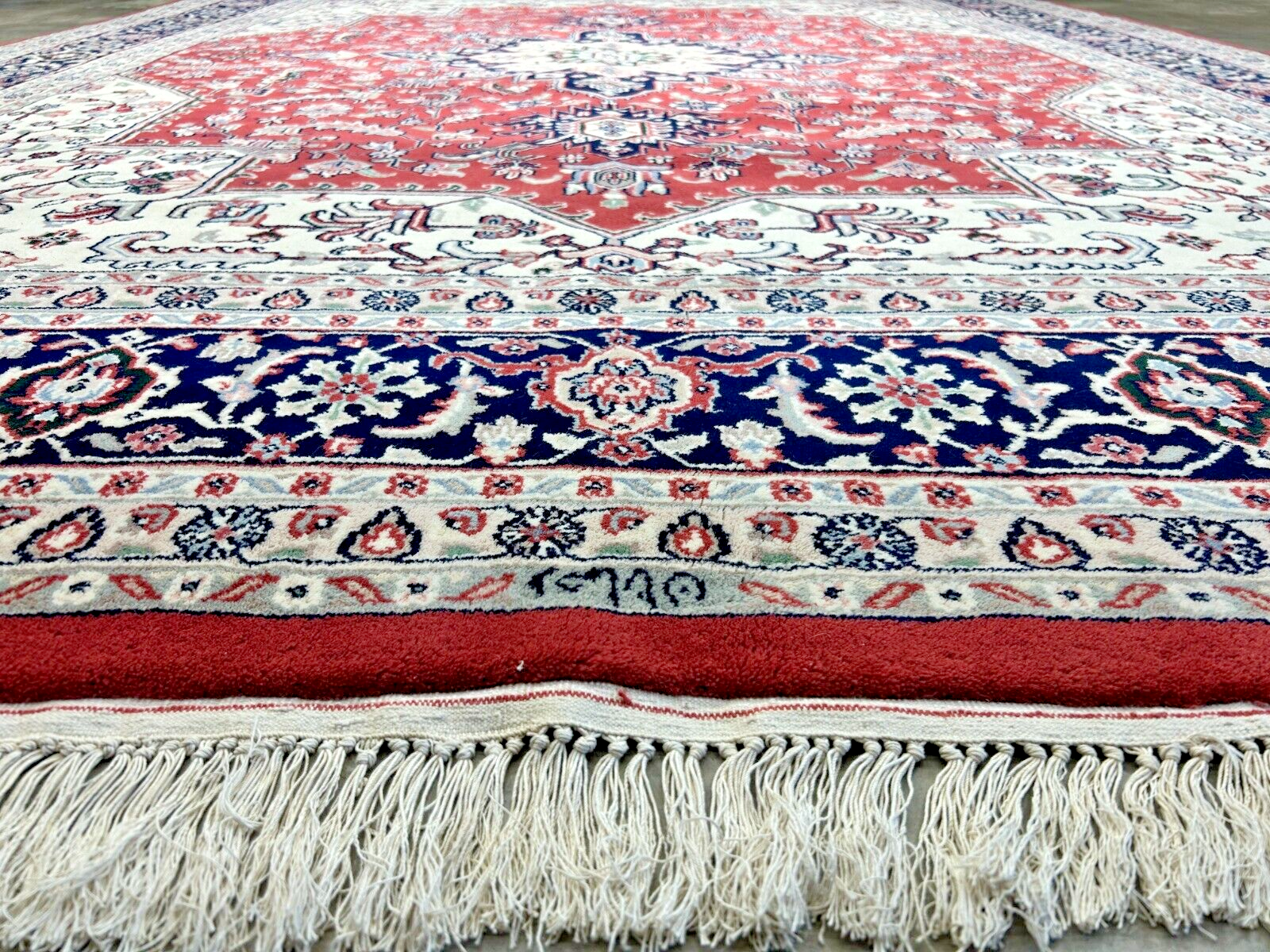 9' x 12' Hand-Knotted 100% Wool Carpet - Herize Design Area Rug