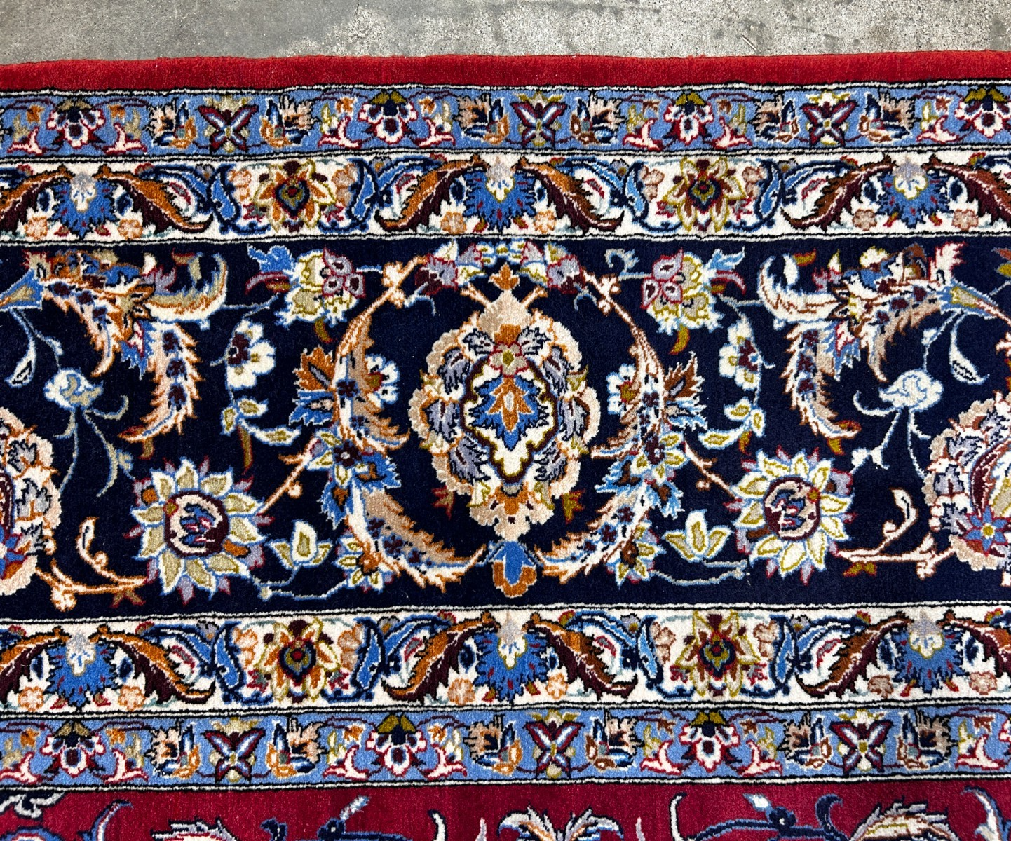8'1"x11'6" Extra Fine Hand-Knotted Wool & Silk Isfahane Rug
