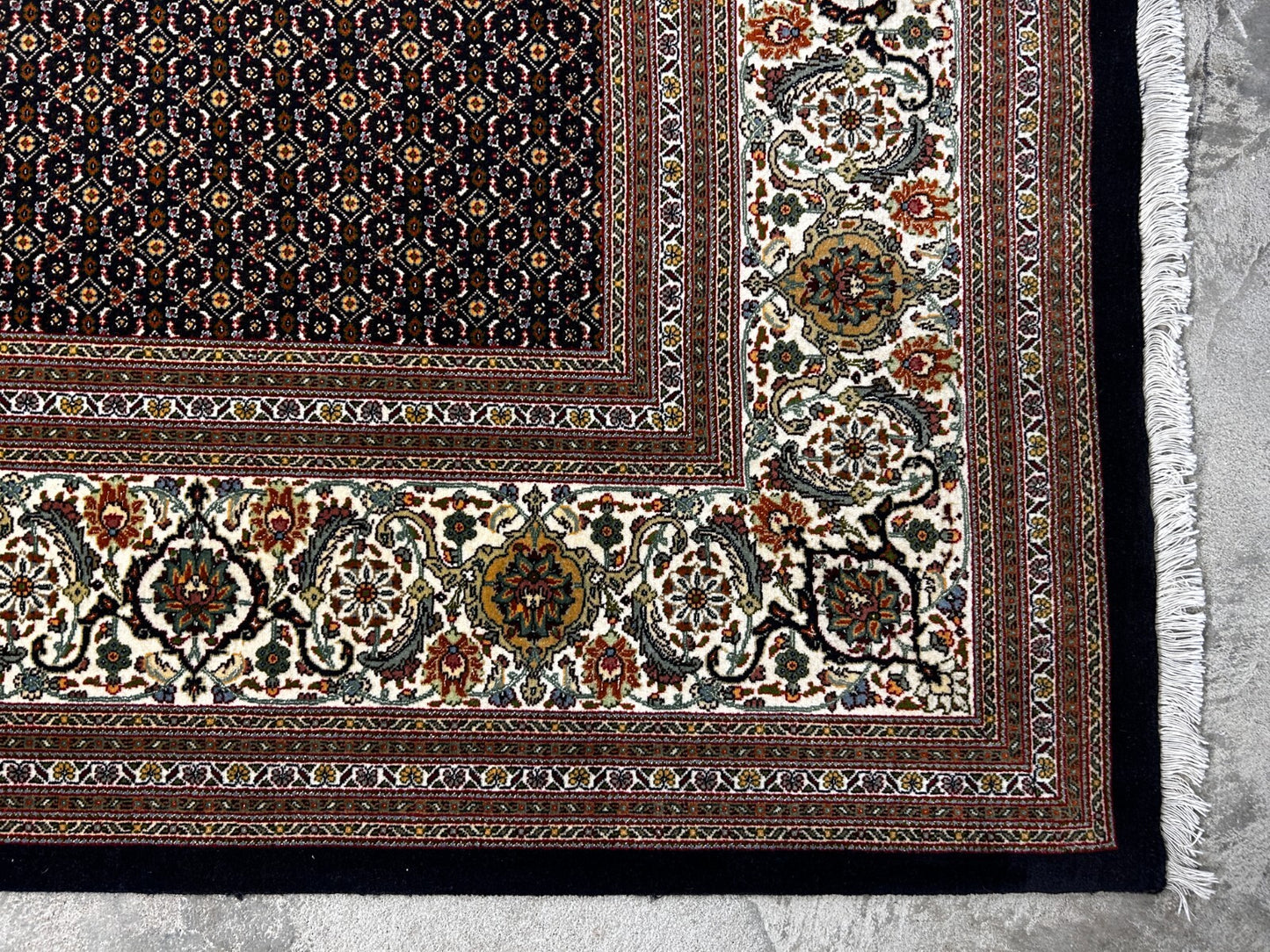 8'4"x11'2" Fine Hand-Knotted 100% Wool Pile Tabrize Fish Style Rug - Carpet