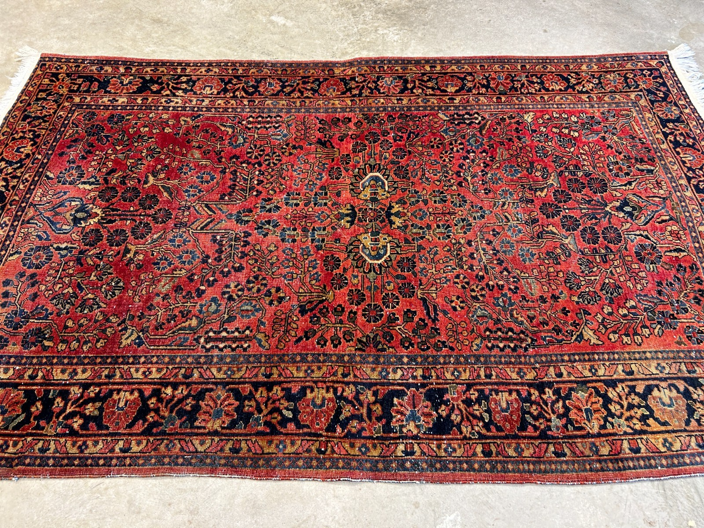 4'3"x6'9" Antique Hand-Knotted 100% Wool Pile Sarouke Area Rug - Carpet