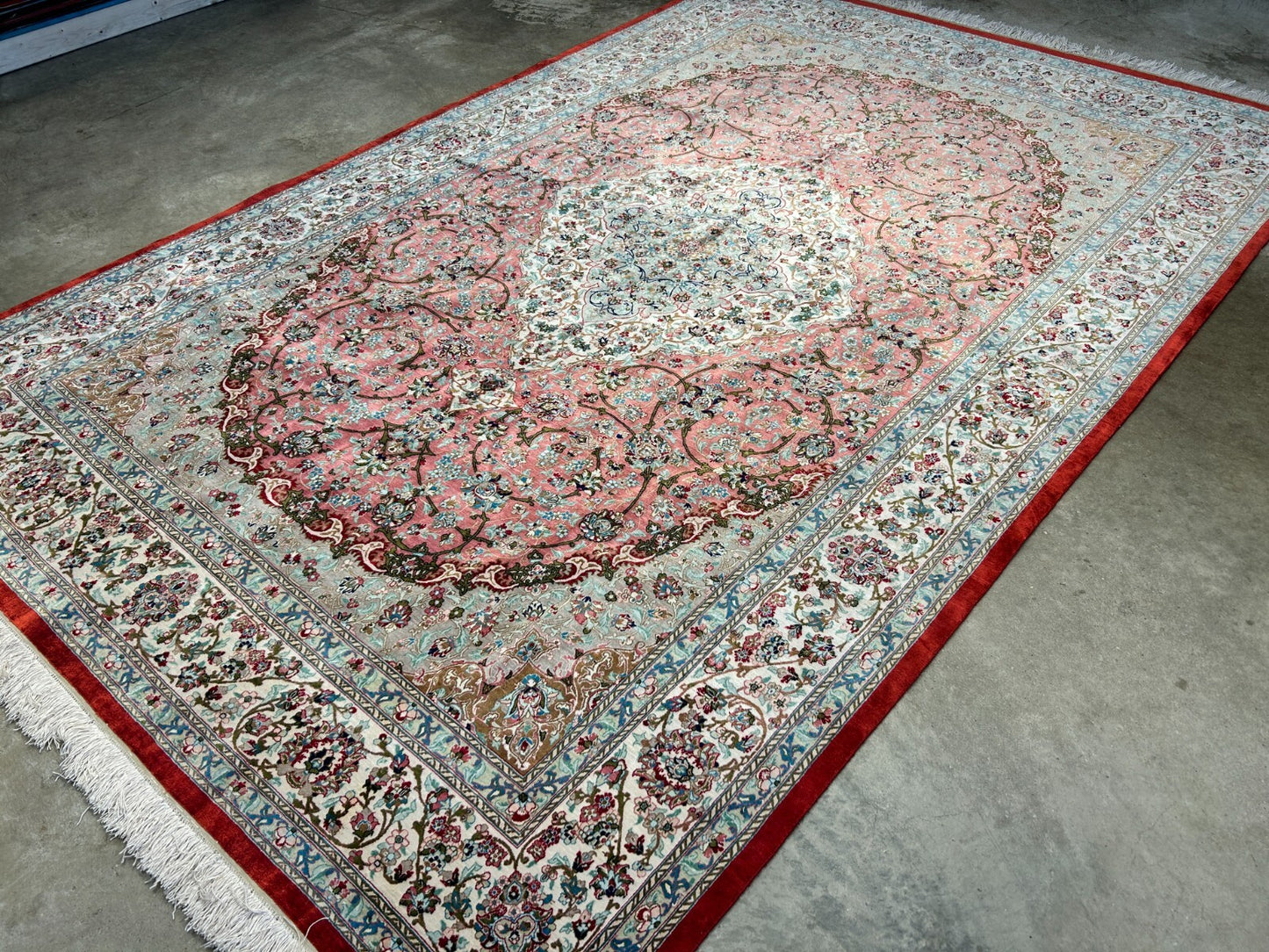 6'5"x9'5" Exquisite Hand-Knotted 100% Silk Qume Rug