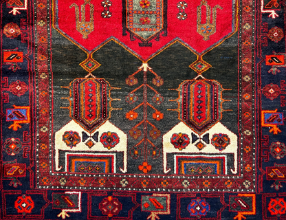 4'11" x 8'5" Hand-Knotted 100% Wool Pile Hamadane Area Rug