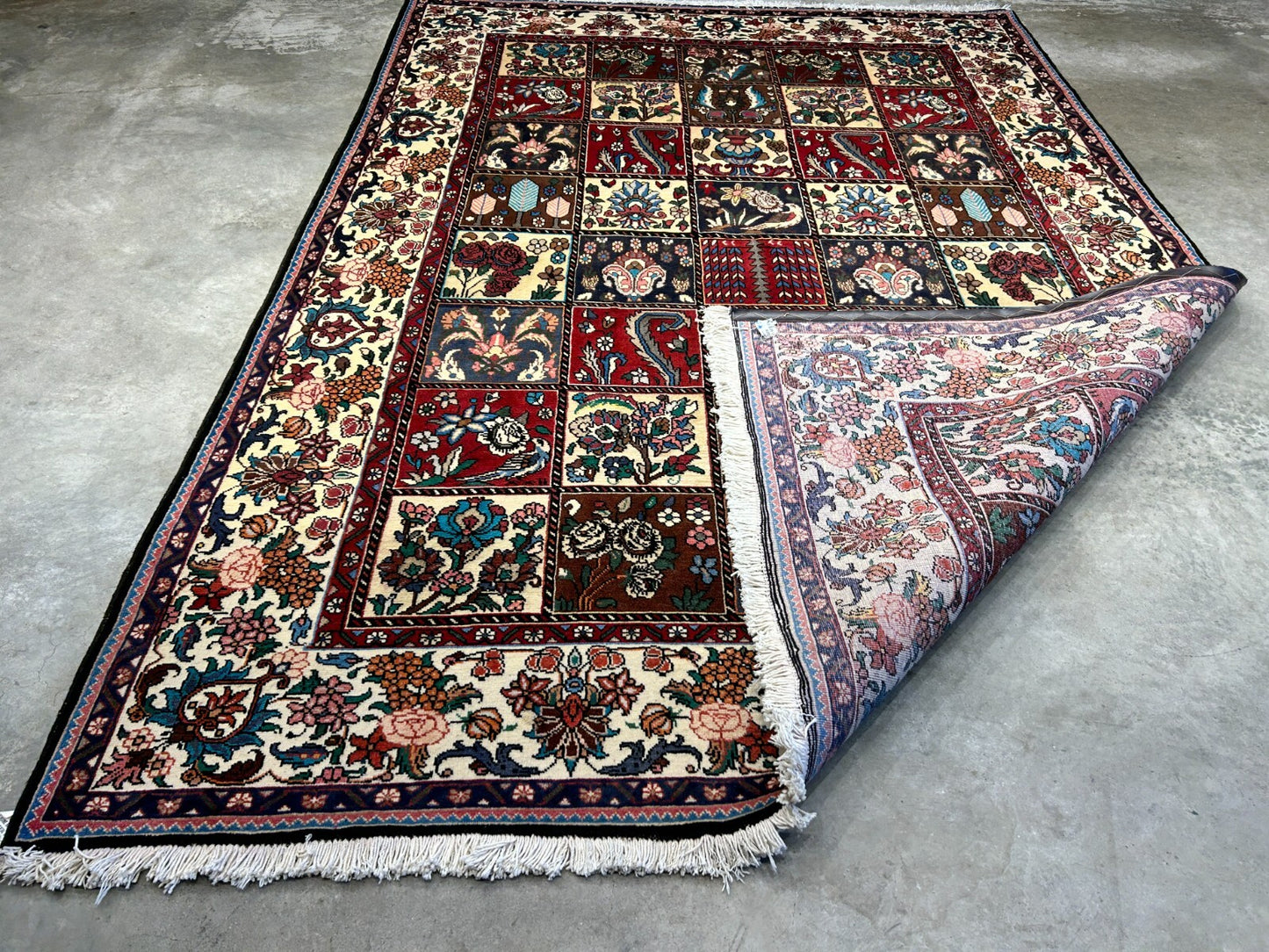 6'9"x9'5" Hand-Knotted 100% Lamb Wool Bakhtiarie Carpet - Area Rug