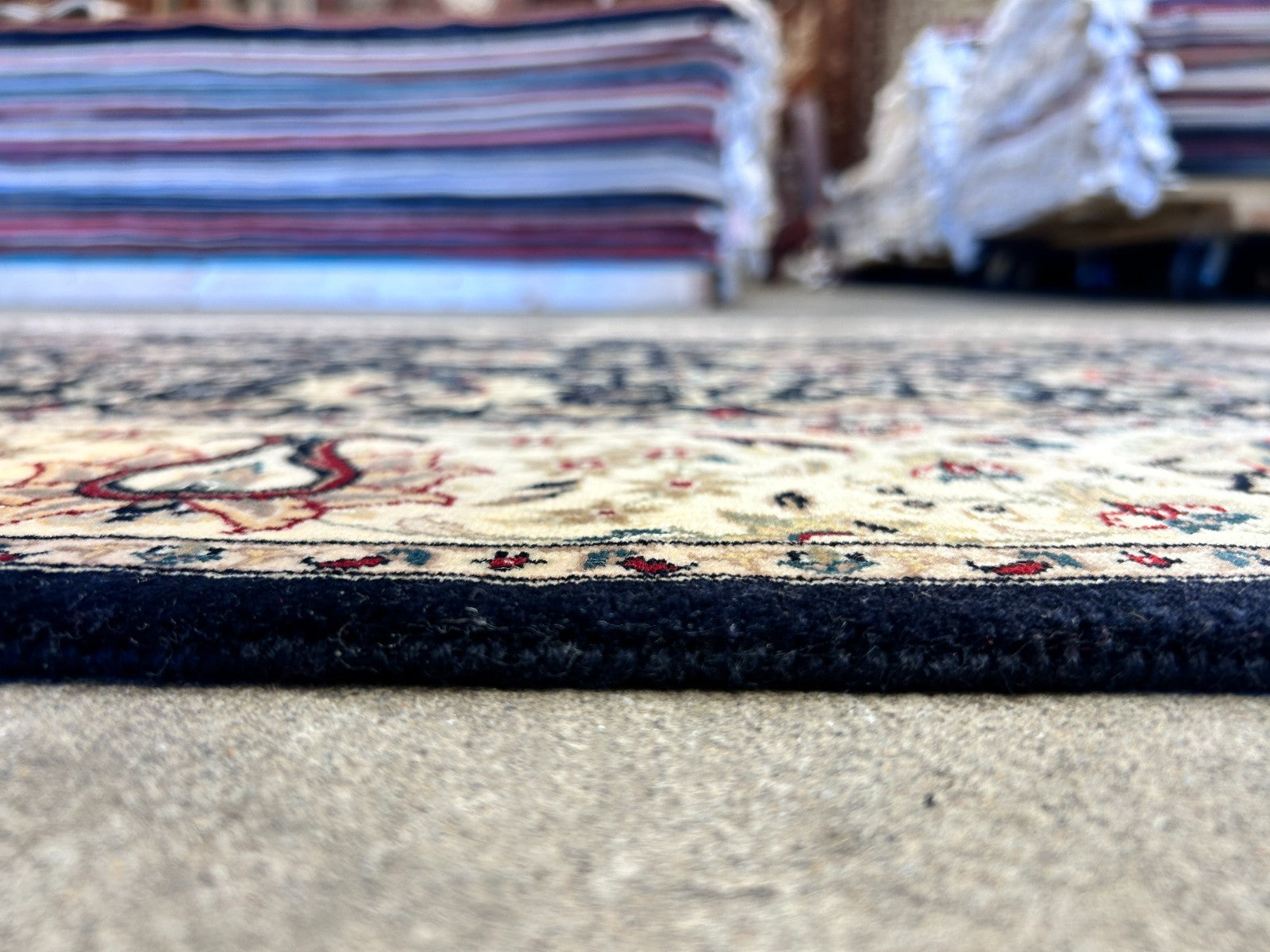 3'1"x5' Hand-Knotted 100% Wool Pile Lahovere Rug