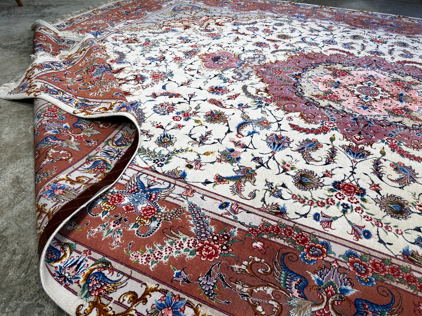 8'1"x11'7" Extra Fine Hand-Knotted Wool & Silk Oriental Rug - Area Carpet