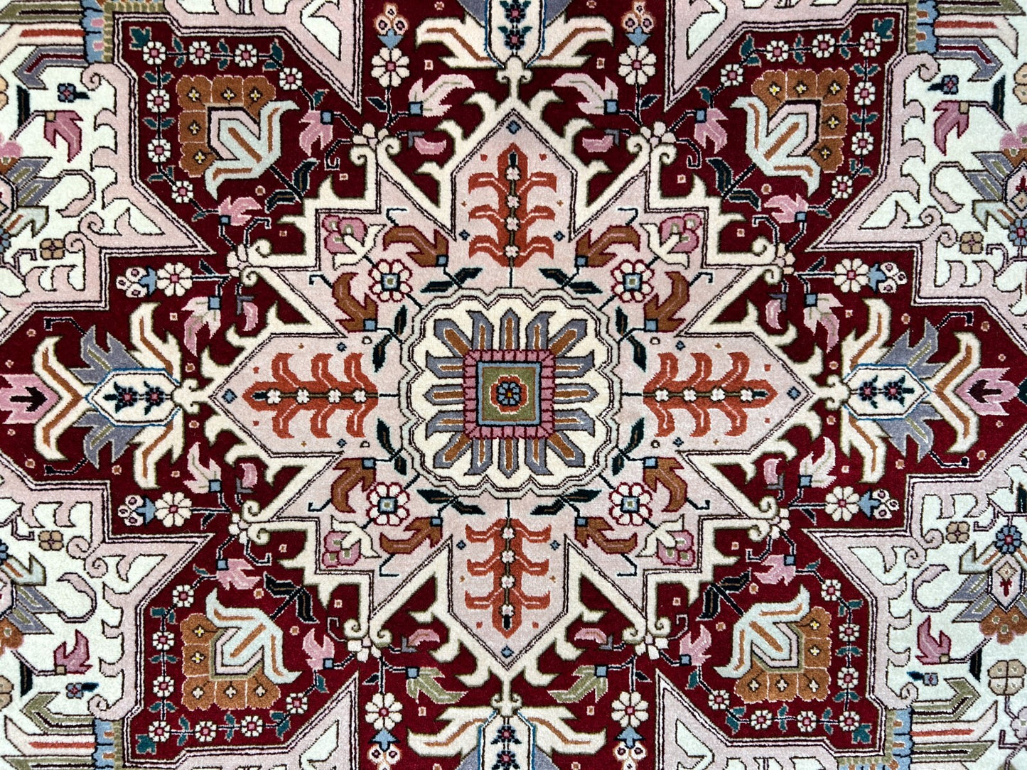 6'8"x10' Fine Hand-Knotted Wool & Silk Blend Tabrize Herize Carpet - Area Rug