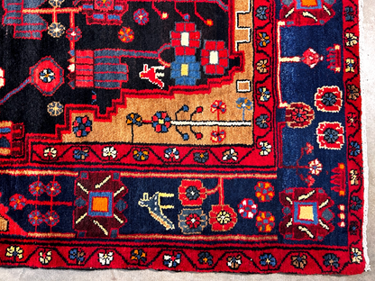 5'4" x 9'9" Hand-Knotted 100% Lamb Wool Pile Nahavande Area Rug