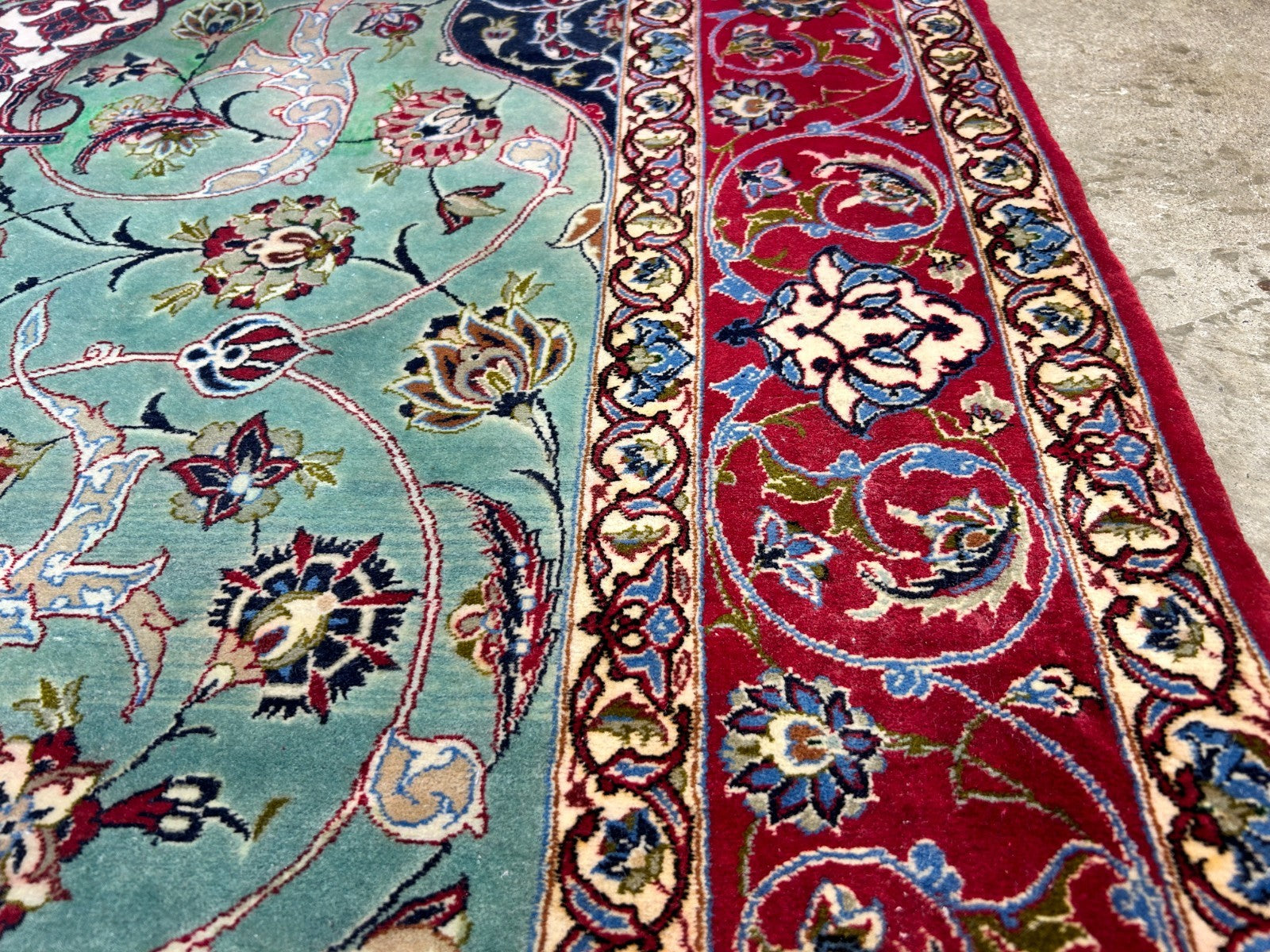 Collector Item-Fine 3'7"x5'9" Antique Hand-Knotted 100% Wool Isfahane Prayer Rug