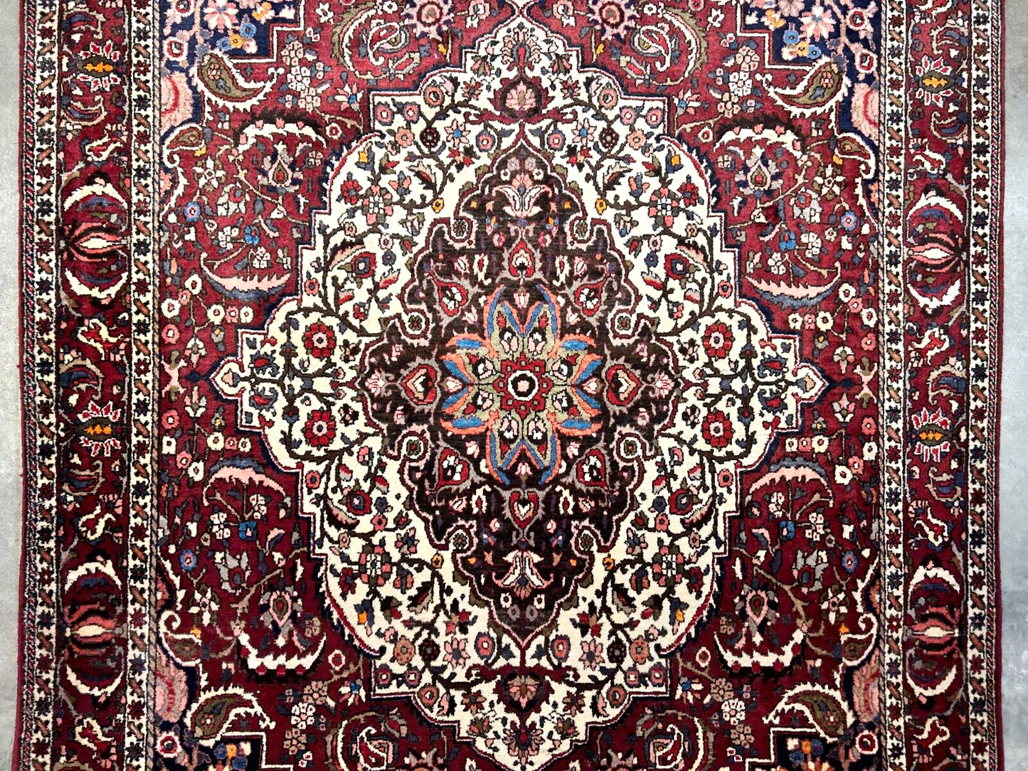 7'0"x10'3" Hand-Knotted 100% Wool Pile Bakhtiarie Carpet - Area Rug
