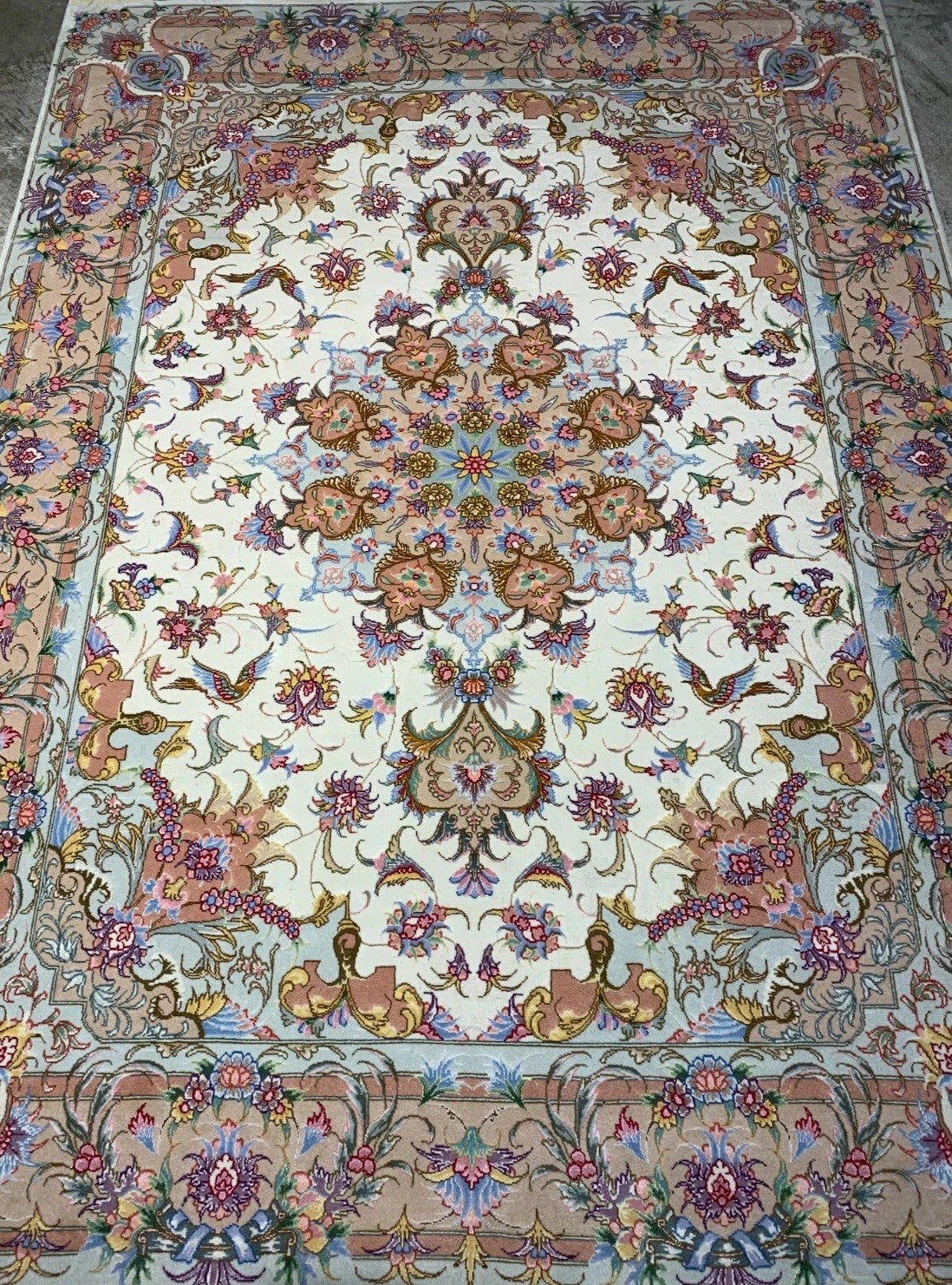 4'10"x6'10" Very Fine Hand-Knotted Wool & Silk Blend Tabrize Carpet - Area Rug