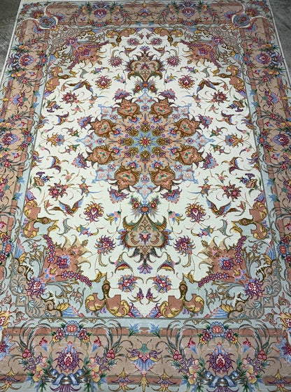 4'10"x6'10" Very Fine Hand-Knotted Wool & Silk Blend Tabrize Carpet - Area Rug